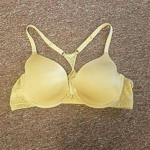 Maidenform 38B